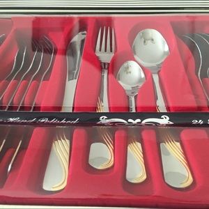 Vintage Dining - Stateless Steel Silver 24 Piece Set Vintage Dining - Stateless Steel Silver 24 Piece Set